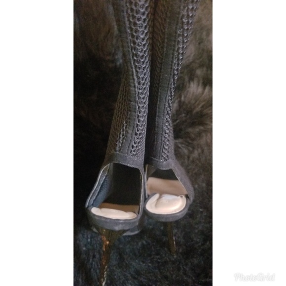 Black Netted Booties with Gold Heel size 8 - Picture 3 of 5